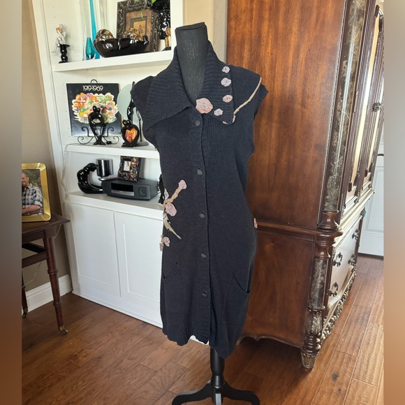 Cevelo Black Cardigan Embellished Appliqué - Picture 6 of 15